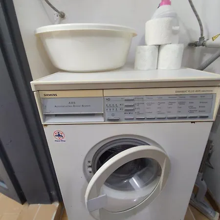 фамилия 100м от морето в Ράβντα