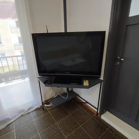 фамилия 100м от морето в * Ράβντα