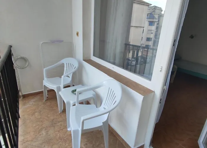 фамилия 100м от морето в Апартаменты *