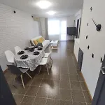 фамилия 100м от морето в Ravda