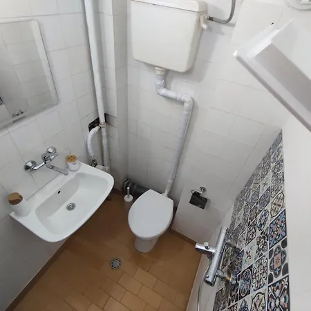 Appartamento фамилия 100м от морето в