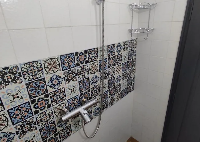 фамилия 100м от морето в 라브다