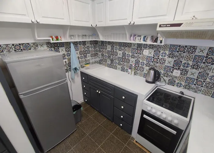 фамилия 100м от морето в 라브다