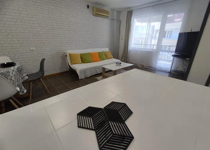 фамилия 100м от морето в 아파트